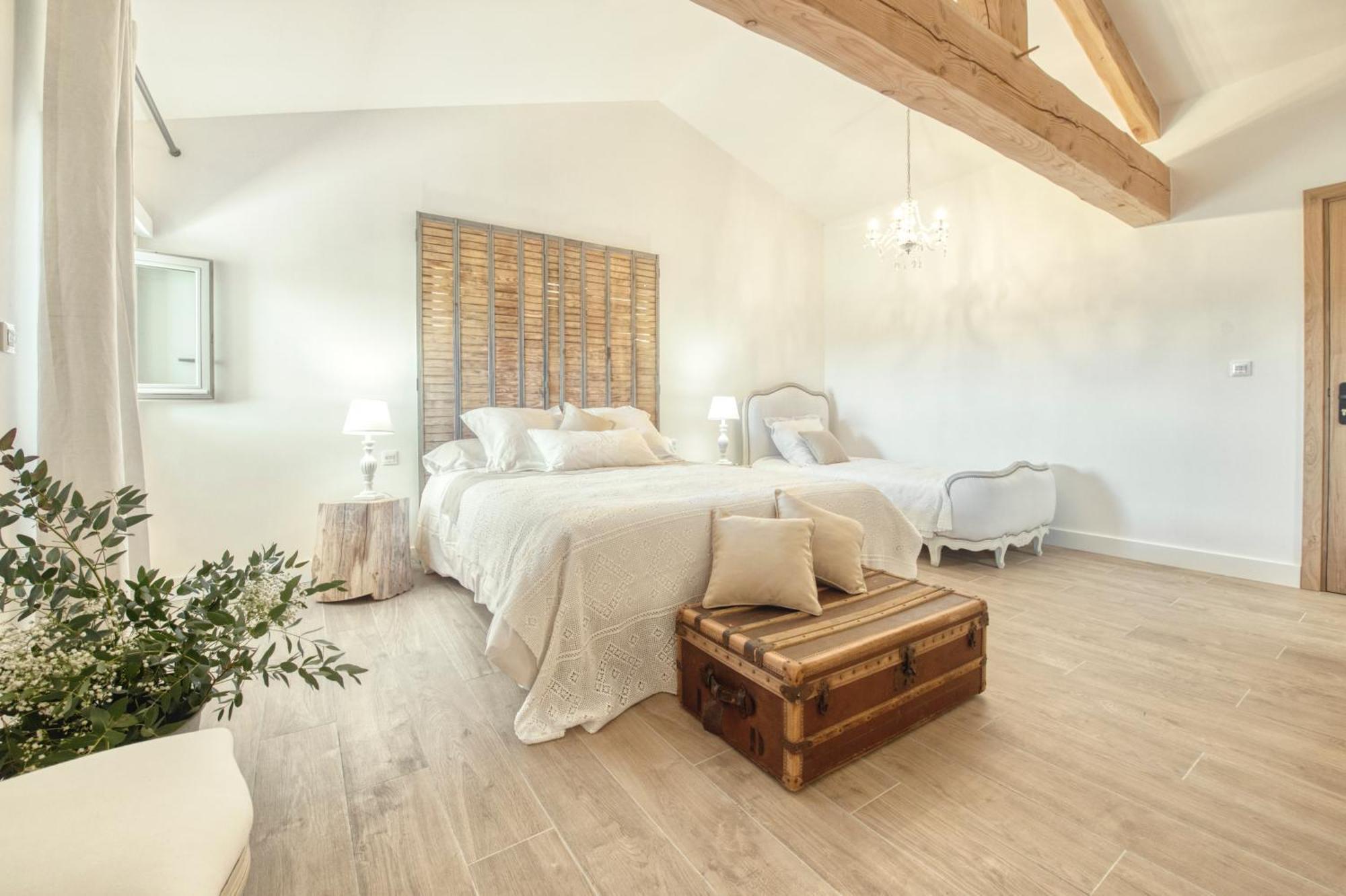 Готель Escons Domaine De Charme Saint-Sulpice-sur-Leze Екстер'єр фото