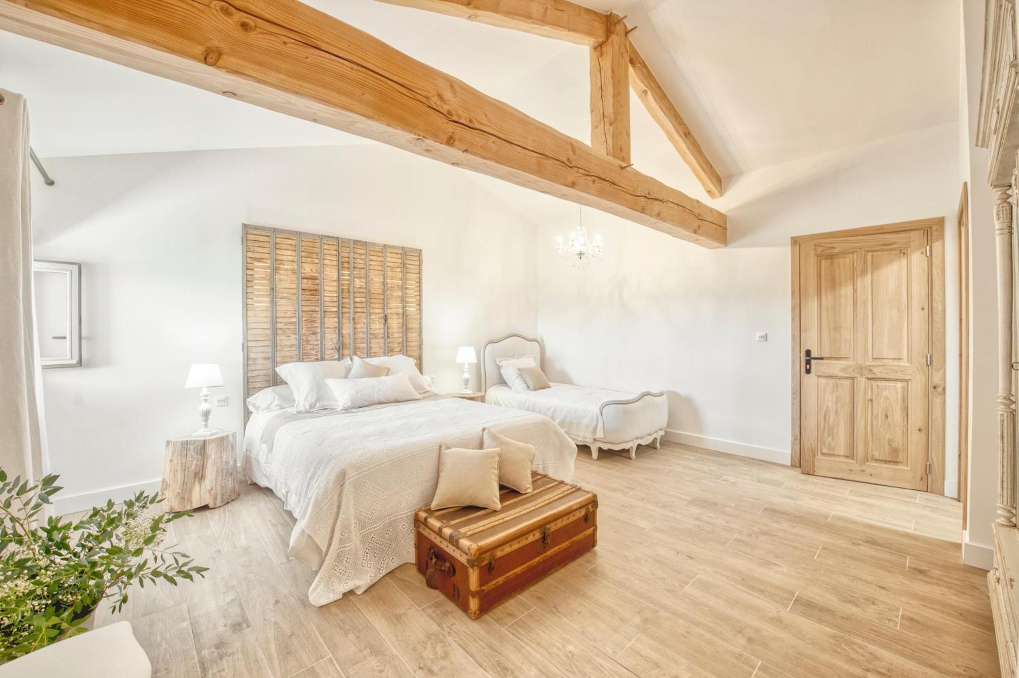 Готель Escons Domaine De Charme Saint-Sulpice-sur-Leze Екстер'єр фото
